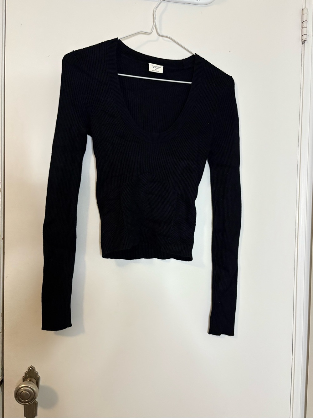 Abercrombie & Fitch Black Ribbed Long-Sleeve Scoop Neck Top